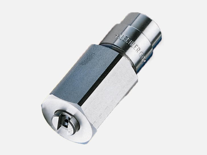 0.033 Orifice Size 000 PSI 60 All Jetting Technology 6060-33 3/8 Sapphire Nozzle 4.53 GPM Maximum Flow Rate at 40 17-4 Heat Treated Stainless Steel 000 PSI Max Pressure